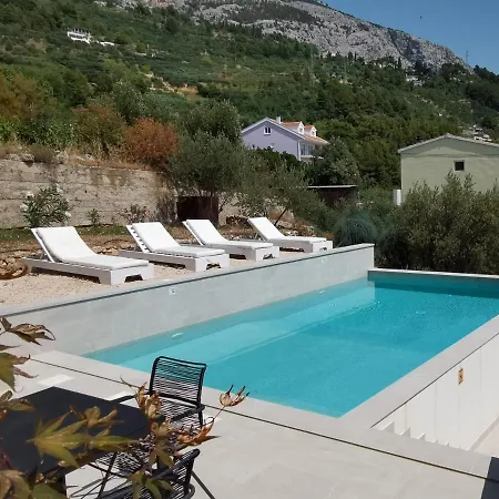 Oleana מאקרסקה